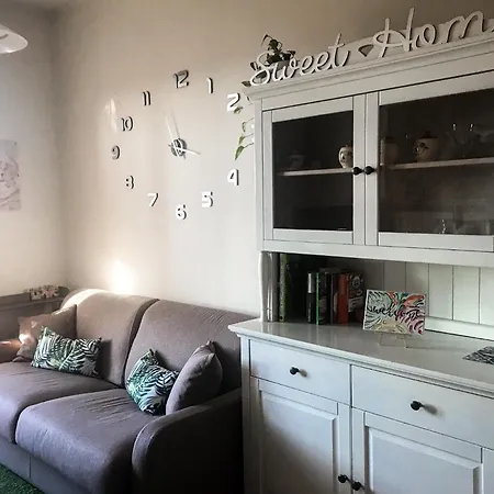 Apartamento Peony Apartment, Bi-locale A Due Passi Dal Centro Di *