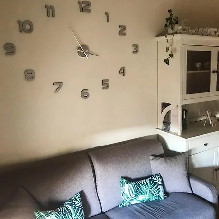 Peony Apartment, Bi-locale A Due Passi Dal Centro Di * Módena