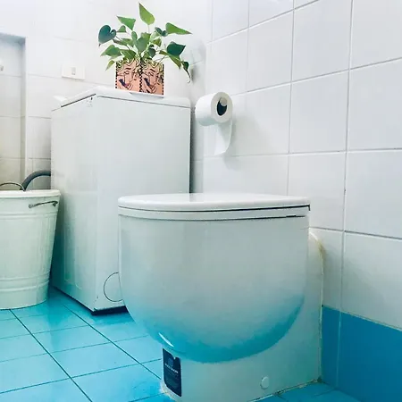 Peony Apartment, Bi-locale A Due Passi Dal Centro Di Διαμέρισμα Μόντενα